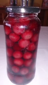 Cerezas en almíbar al vino tinto