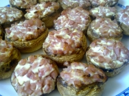 Champiñones rellenos de jamón