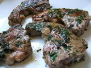 Chuletitas de cordero con mantequilla