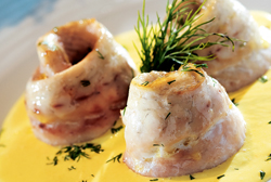 Cilindro de dorada en salsa de jengibre