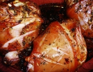 Codillo asado a las hierbas