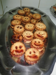 Con chocolate y con mermelada de fresa