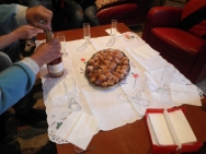 Con una copita de cava, sensacional.