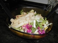 confeccionando la ensalada
