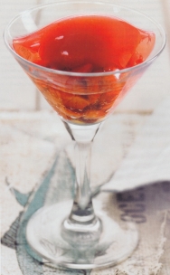 Copa de fresas, naranja y Campari