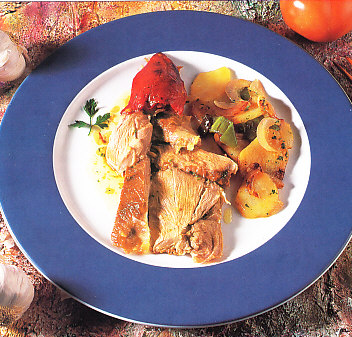 Cordero asado con patatas panadera