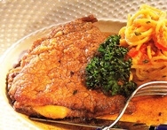 Cordon blue con salsa de espaguetis