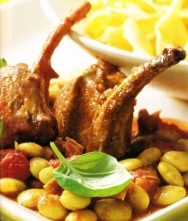 Costillas de cordero con habas