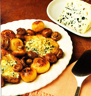 Costillas de ternera con champiñones al Roquefort