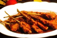 Costillitas de cabrito con salsa picante