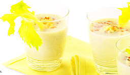 Crema de apio con queso azul y nueces