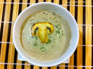Crema de champiñones picados