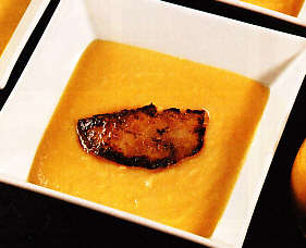 Crema de garbanzos con foie
