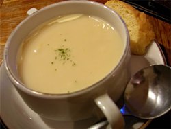 Crema de muslos de pollo