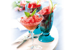 Crema de verduras con granizado de sandía