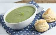 Crema de verduras con queso fresco y pipas