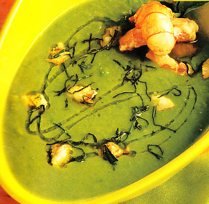 Crema fría de guisantes y cigalas