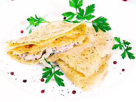 Crêpes de pollo con champiñones