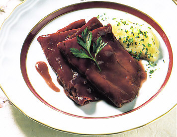 Crêpes de jamón y queso al oporto