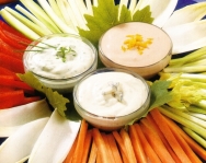 Crudités con salsa de mahonesa sin huevo