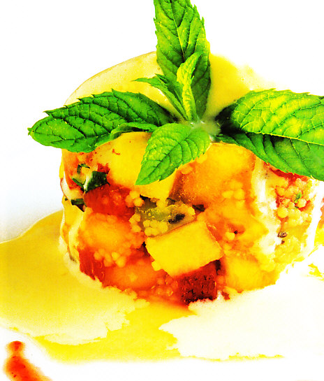 Cuscús de frutas con helado de especias