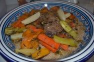Cuscús de ternera con pasas a la canela