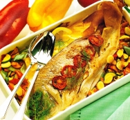 Dentón al horno con verduras