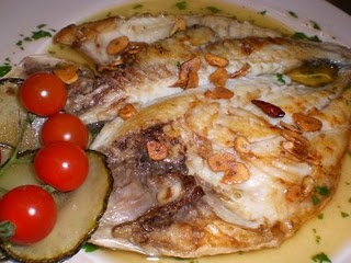 Dorada a la espalda