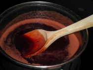 El almíbar con las cerezas