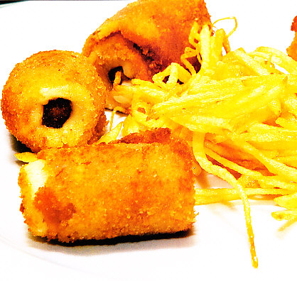 Empanados de salchicha y dátil