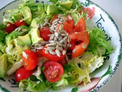 Ensalada con aguacates