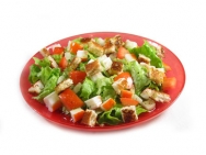Ensalada de aguacate con palitos de mar