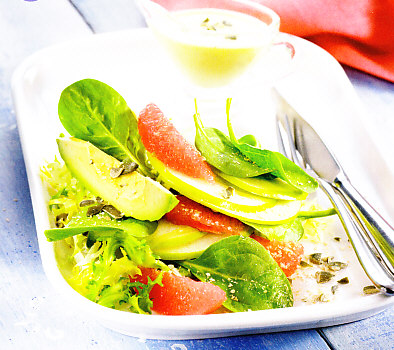 Ensalada de aguacate y frutas