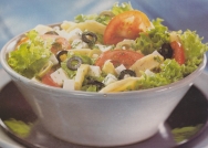 Ensalada de alcachofas y queso