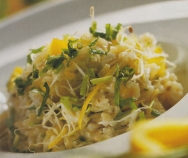 Ensalada de arroz integral con pimiento y yogur