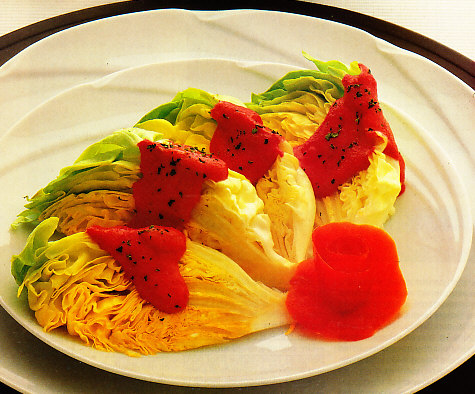 Ensalada de cogollos con salsa rosada