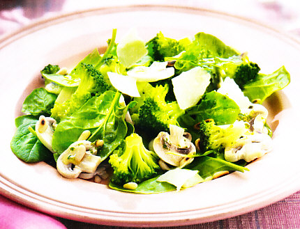 Ensalada de espinacas y champiñones
