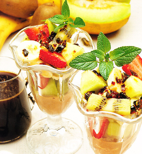 Ensalada de frutas con crocanti