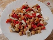 Ensalada de garbanzos de primavera