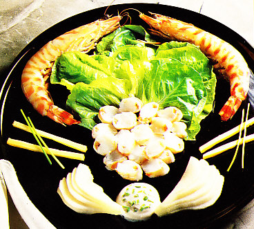 Ensalada de langostinos y queso