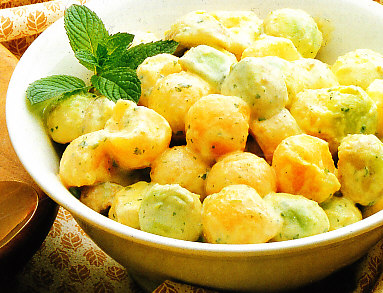 Ensalada de melón y aguacate a la menta