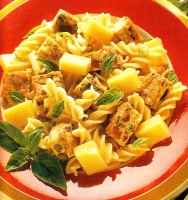 Ensalada de pasta y tortilla