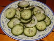 Ensalada de pepino y cebolla