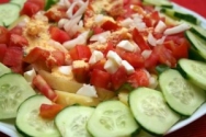 Ensalada de pepinos con huevos duros