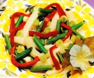 Ensalada de pescado crudo