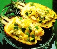 Ensalada de piña y aguacate