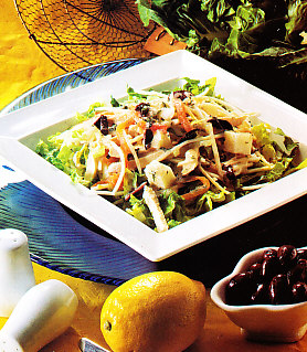 Ensalada de pollo y  trucha
