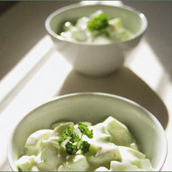Ensalada de yogur con pepino