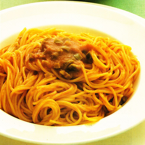 Espaguetis a la pizzaiola