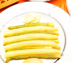 Espárragos blancos y verdes